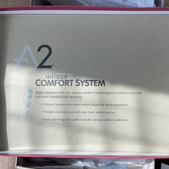 A2 by Aerosoles, like new condition - Picture 7 of 7